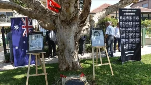 Avustralya’nın Sydney kentinde, Türkiye'nin Sydney Başkonsolosu Şarık Arıyak ve Güvenlik