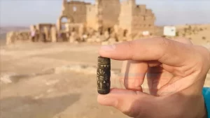       Diyarbakır'ın Çınar ilçesi yakınlarındaki Zerzevan Kalesi'nde yürütülen