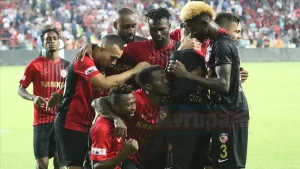 Gazişehir Gaziantep, Süper Lig'in ikinci haftasında Gençlerbirliği'ni 4-1 mağlup etti.
