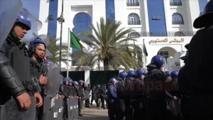   Cezayir'in en zengin iş adamı Issad Rebrab hakkında yolsuzluk