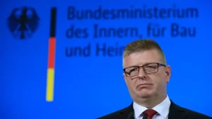 Almanya'da Anayasa Koruma Teşkilatı Başkanlığına, Başkan Yardımcısı Thomas Haldenwang getirildi.