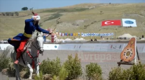 "Türklerin Anadolu'ya girişinin kapısı" olarak nitelendirilen Ahlat, Malazgirt Zaferi'nin 948.