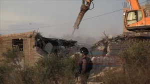 İsrail güçleri, ülkenin güneyindeki Necef (Negev) Çölü'nde bulunan Filistinlilerin yaşadığı