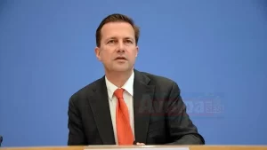 BERLİN   Almanya Hükümet Sözcüsü Steffen Seibert: "(Libya'daki gelişmeler) Sorumlulara,