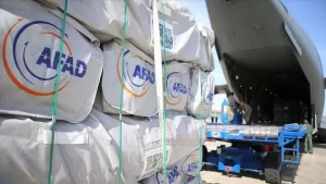 Gerek açlıkla mücadele eden gerekse afetlerin meydana geldiği ülkelerin yardımına