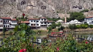 Kültür turizminde yıldızı parlayan, Harşena Dağı ve Pontus Kral Kaya