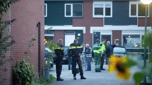Hollanda'nın Dordrecht kentinde silahlı saldırı sonucu 3 kişi öldü, 1