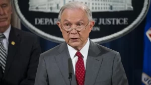 ABD Adalet Bakanı Jeff Session, Başkan Donald Trump’ın isteği üzerine