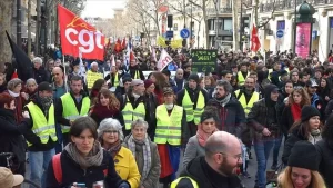 Paris   Fransa'da sarı yelekliler, Cumhurbaşkanı Emmanuel Macron yönetimine karşı