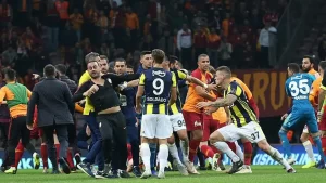 PFDK, Galatasaray Teknik Direktörü Fatih Terim'e 7, antrenör Hasan Şaş'a