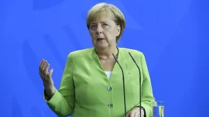 Merkel'den 'iki devletli çözüm' vurgusu   Filistin Devlet Başkanı Mahmud