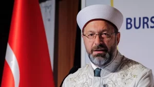 Diyanet İşleri Başkanı Erbaş'tan gençlere deizm uyarısı Diyanet İşleri Başkanı