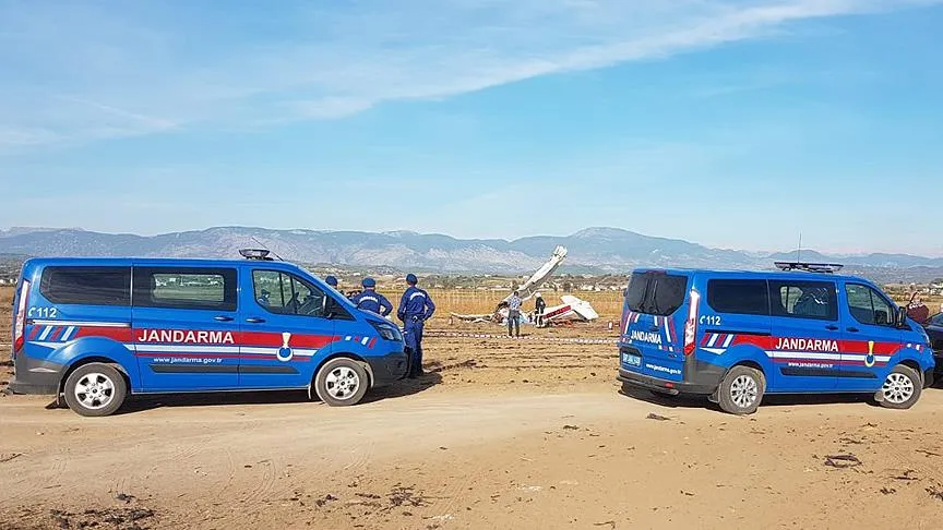 Antalya'da eğitim uçağı düştü