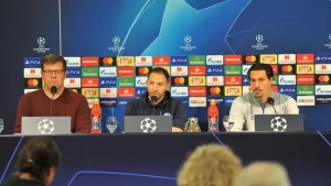 Schalke 04 Teknik Direktörü Tedesco, "İstanbul'da ev sahibi olmanın avantajını