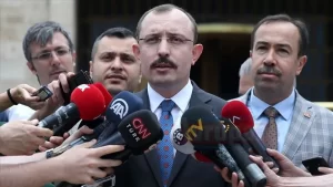 AK Parti Grup Başkanvekili Mehmet Muş, "Belediye imkanlarını terör örgütü
