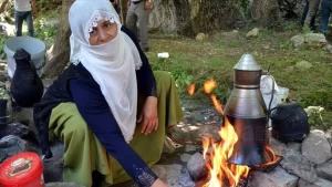 Muş'ta 1993'te terör olayları nedeniyle köylerinden kent merkezi ve farklı