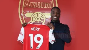 İngiltere Premier Lig takımlarından Arsenal, 72 milyon sterlinlik bonservisle kulüp