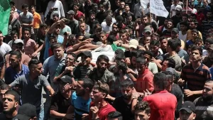 Gazze Şeridi'nde sınır tellerine yakın bir bölgede İsrail askerlerince şehit