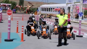 Kırıkkale'de açılan Çocuk Trafik Eğitim Parkı'nda öğrenciler, trafik, AFAD, ilk