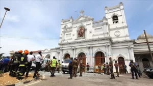 Sri Lanka Cumhurbaşkanı Maithripala Sirisena, nisan ayında 290 kişinin hayatını