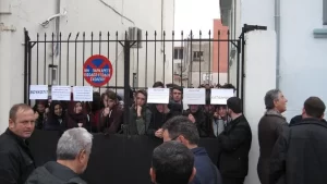 Batı Trakya'da Türkçe dersi protestosu   Batı Trakya'da Gümülcine Medrese-i