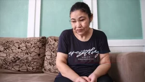 Antalya'da yaşayan İsmihan Piker, halk arasında "tavuk karası" olarak bilinen