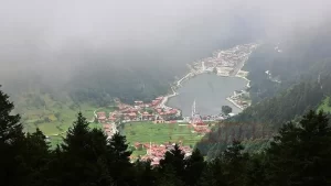 Ankara Çevre ve Şehircilik Bakanı Murat Kurum, Uzungöl’ün 1983 yılında