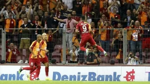 Sarı-kırmızılı takım, ilk yarıda Radamel Falcao'nun golüyle 1-0 üstünlük yakaladı.
