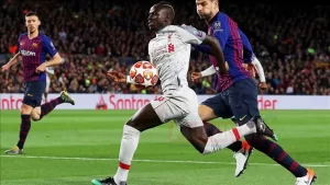   UEFA Şampiyonlar Ligi yarı final rövanş maçında Liverpool, sahasında