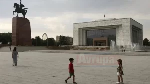 Orta Asya'nın kadim topraklarına ev sahipliği yapan Kırgızistan, tarihi ve