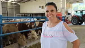 Antalya'da iş hayatının stresinden kurtulmak isteyen iki çocuk annesi Filiz