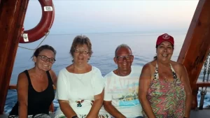 Aydın'ın Didim ilçesine yıllar önce yerleşen ve burada mutlu bir