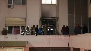 İzmir   Ege Üniversitesi Çocuk Hastanesinde çıkan yangın itfaiye ekiplerince