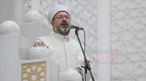 Diyanet İşleri Başkanı Ali Erbaş, Ahmet Hamdi Akseki Camisi'nde cuma