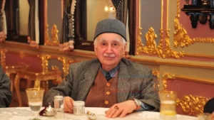 Bir süredir kalp rahatsızlığı nedeniyle tedavi gören gazeteci yazar ve