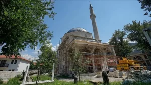   Bosna Savaşı sırasında tamamen yıkılan ve taşları da Çehotina