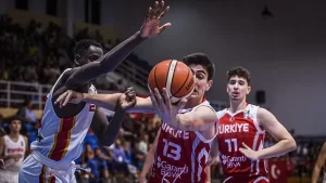 Yunanistan'da düzenlenen 18 Yaş Altı Erkekler Avrupa Basketbol Şampiyonası finalinde