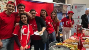Geneve   Cenevre Üniversitesinde düzenlenen "Global Village” yarışmasında Cenevre Türk