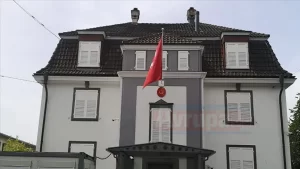     İsviçre'de Türkiye'nin Zürih Başkonsolosluğu binasına kimliği bilinmeyen kişilerce