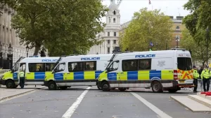 İngiltere'nin kuzeyindeki Manchester kentinde bıçaklı saldırı sonucu 5 kişi yaralandı.