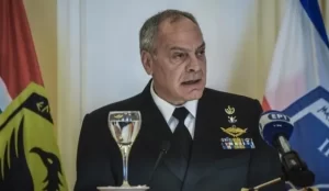 Dünya koronavirüs salgınıyla mücadele ederken Yunan Amiral Aleksandros Diakopoulos’ı Türkiye