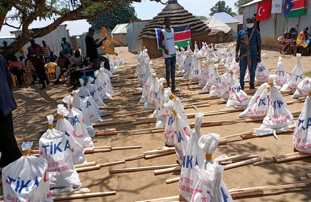 TİKA’dan Güney Sudanlı çiftçilere tohum desteği