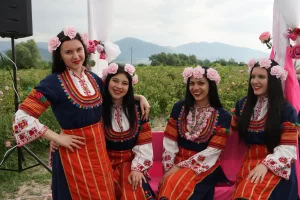 Bulgaristan’ın güneyinde ülkenin "Gül Başkenti" olarak tanımlanan Kazanlık şehri bölgesinde