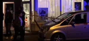 Avrupalı Türk Demokratlar Birliği'nin (UETD) Grevenbroich şubesi taşlı ve sopalı