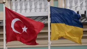 Türkiye, Ukrayna'nın Sovyetler Birliği'nden ayrılmasından sonra 16 Aralık 1991'de ilk