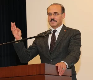 Vali Yurtnaç Veda Etti Valiler Kararnamesi ile Mülkiye Başmüfettişi olarak atanan Vali Kemal Yurtnaç veda