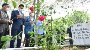 YTB Başkanı Eren, 1993 yılında Almanya’nın Solingen kentinde neo-Nazi ırkçı