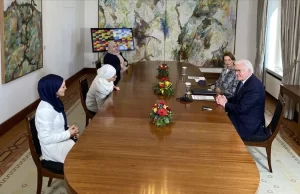 Almanya Cumhurbaşkanı Frank-Walter Steinmeier, Bonn kentinde Müslüman Kadınlar Sosyal Hizmet