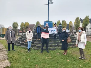 Völklingen DİTİB Selimiye Camii gençlik kolu Regenbogen ilkokuluna 5 bin