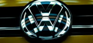 VW, emisyon testlerinde sahtekarlık yaptığı, adaleti engellediği ve yalan beyanla